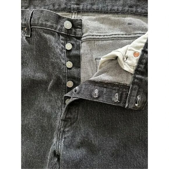 Levis men's black button fly jeans - Picture 4 of 6